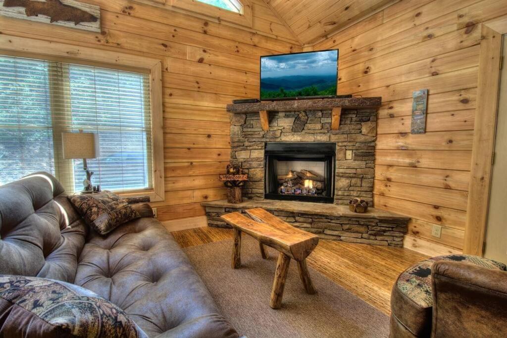 Honeymoon Getaway In Woods Near Noc And Smoky Mtn Rr Villa Bryson City Dış mekan fotoğraf