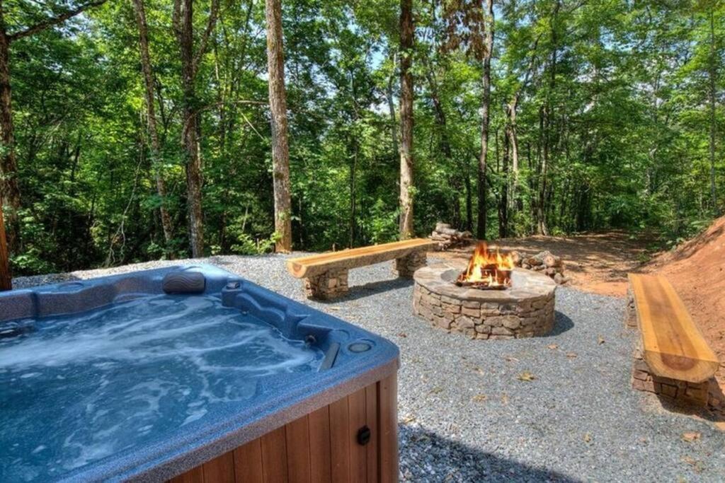 Honeymoon Getaway In Woods Near Noc And Smoky Mtn Rr Villa Bryson City Dış mekan fotoğraf